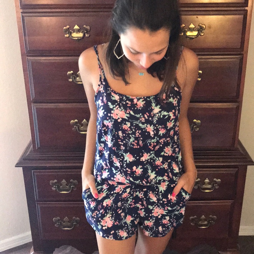 Romper with pockets